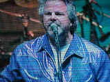 JimmyBuffett2007 (28).JPG (496785 bytes)